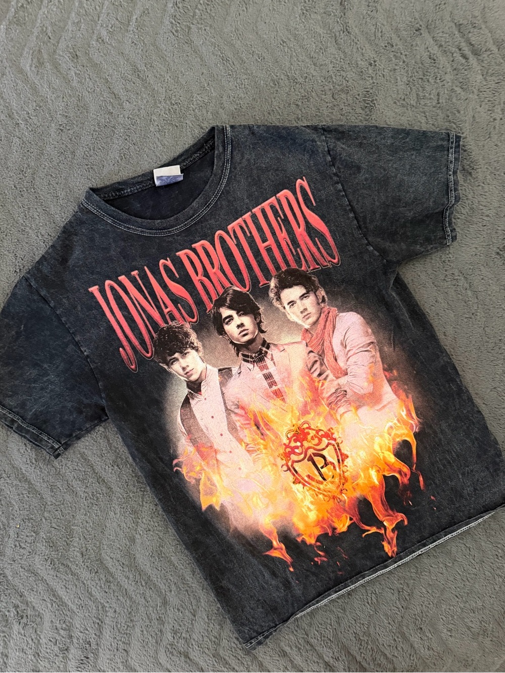 Jonas Brothers adult Graphic Tee - Black with Flame Print- small